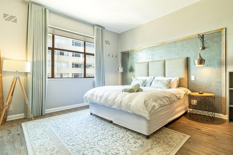 To Let 2 Bedroom Property for Rent in Sea Point Western Cape
